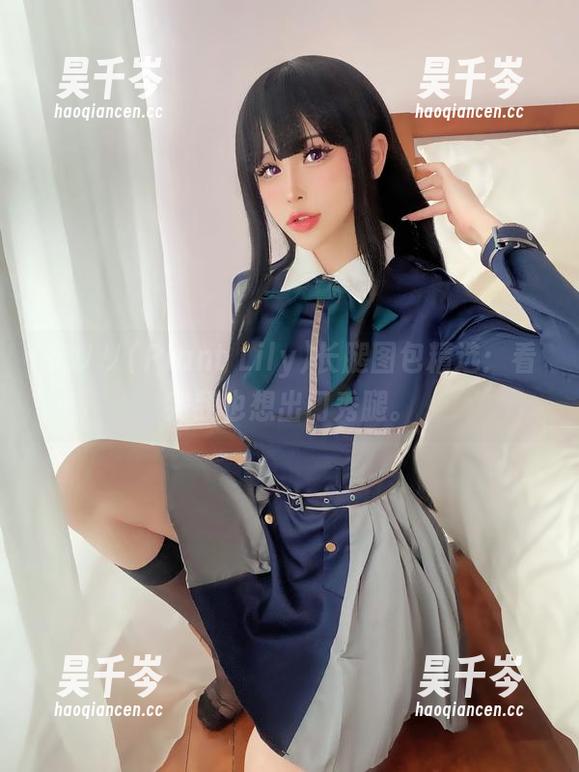 花リリ(Plant Lily)长腿图包精选：看完我也想出门秀腿。